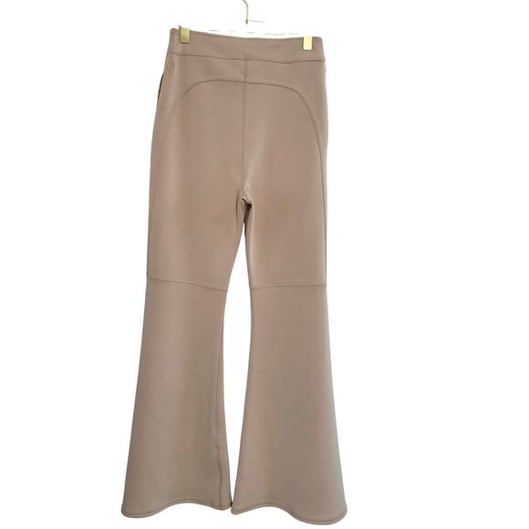 Free People Movement Light Heart Flare Pant in Sandshell Women 12 Athleisure New - Picture 3 of 11